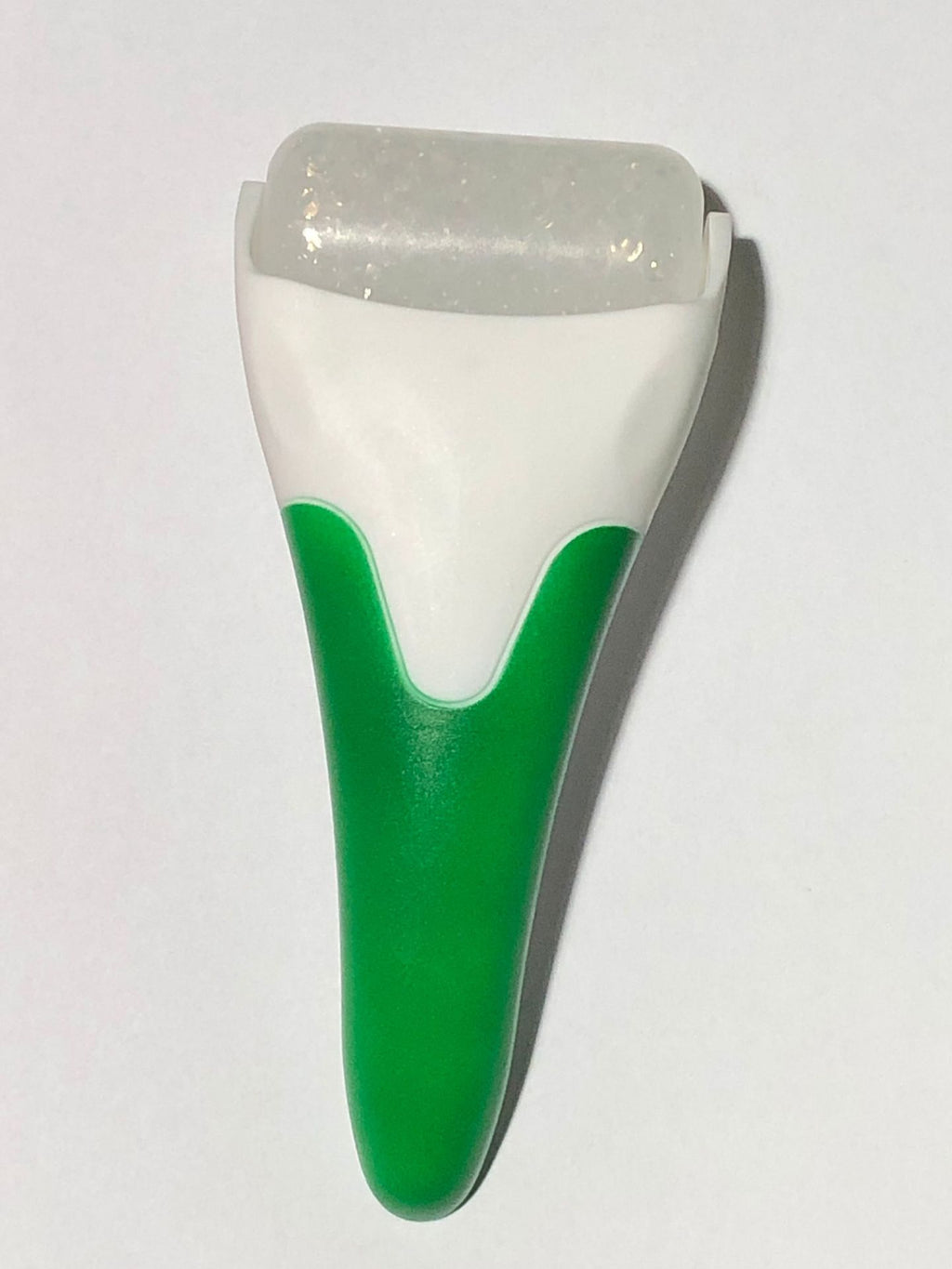 Smooth, Depuff, Glow – Your Daily Ice Roller
