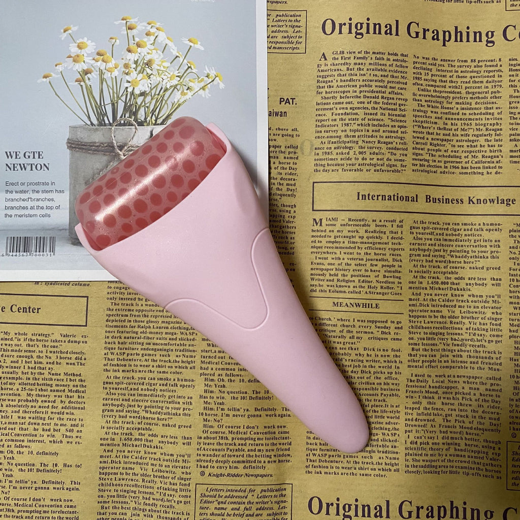 Smooth, Depuff, Glow – Your Daily Ice Roller