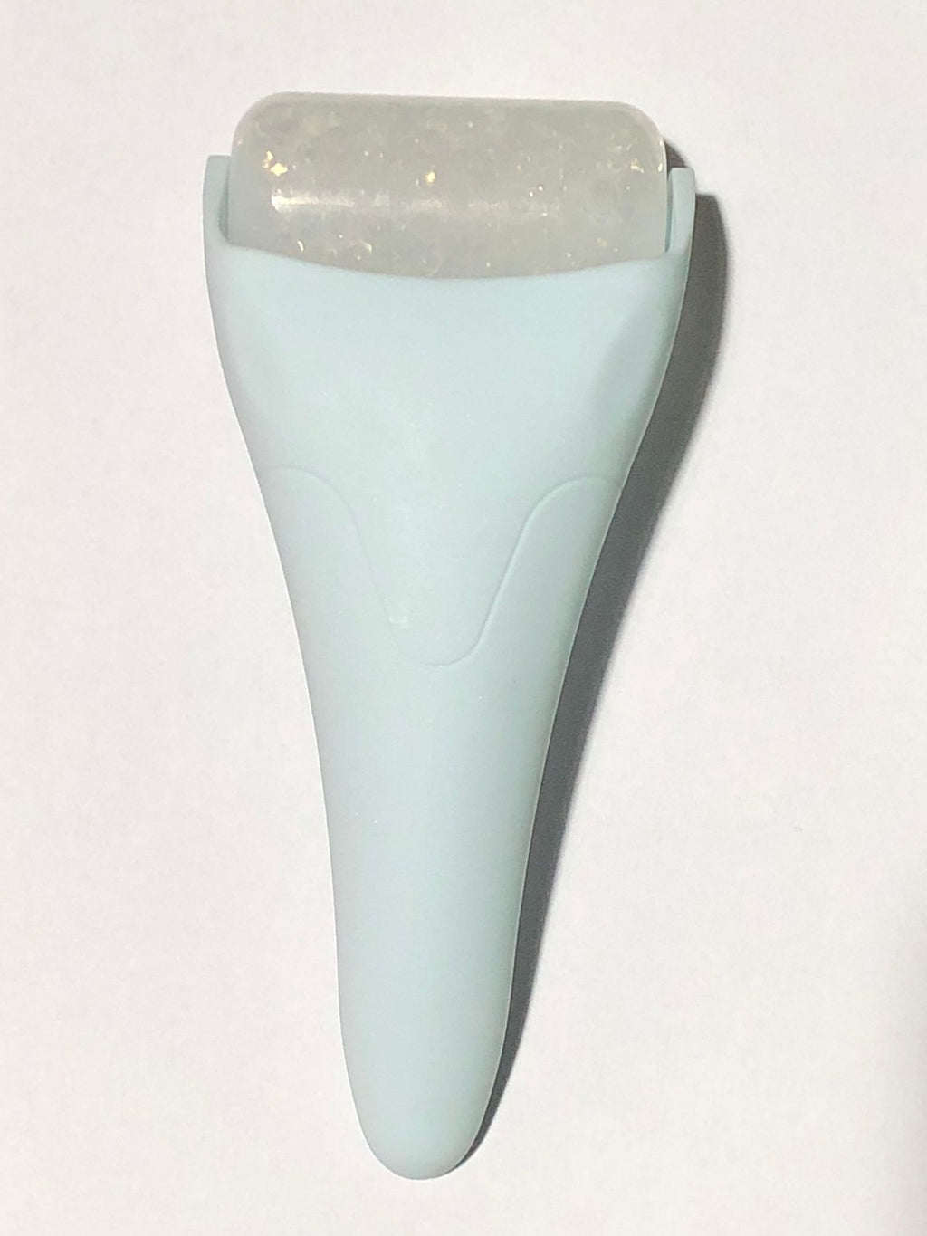 Smooth, Depuff, Glow – Your Daily Ice Roller